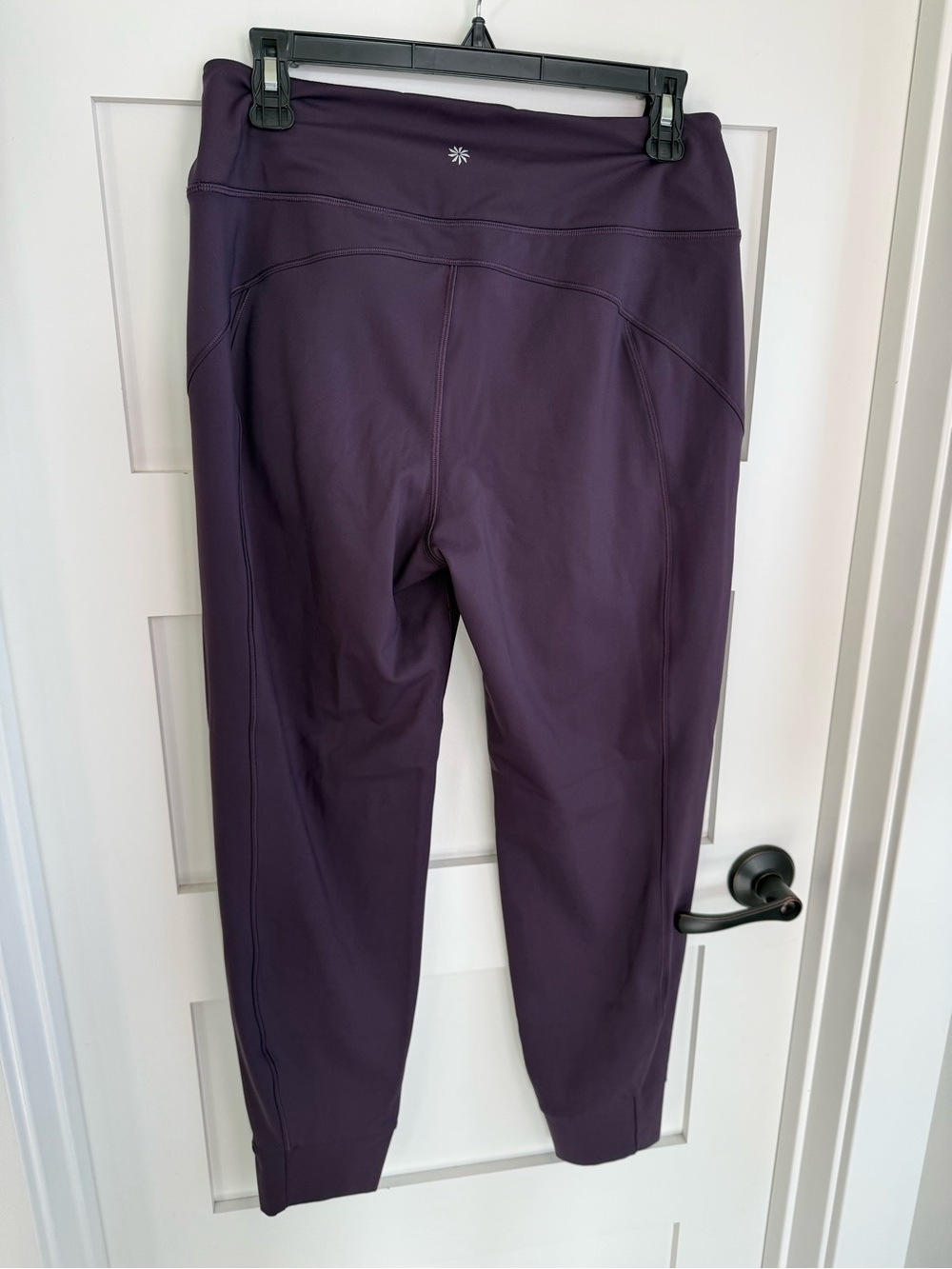 Athleta Rainier Women’s Joggers in Deep Purple - Picture 4 of 5